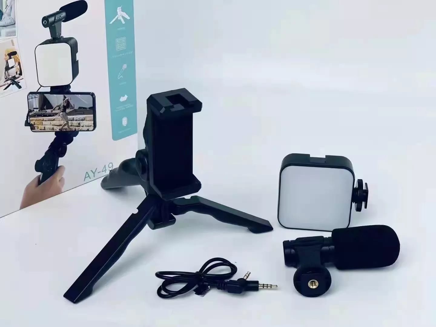 Vlogger Video Kit - LED Light, Microphone & Tripod